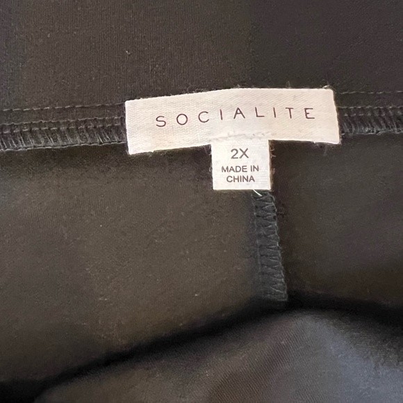 Socialite Skirt black mini skirt with side ruching women’s Size 2X NEW - Picture 3 of 6